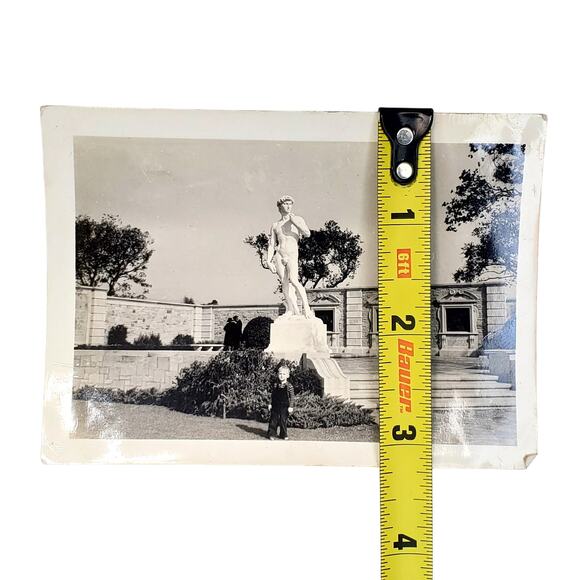 Vtg Boy Posing Statue of David B&W Monochrome Photography 1940s Found Snapshot - Picture 3 of 4